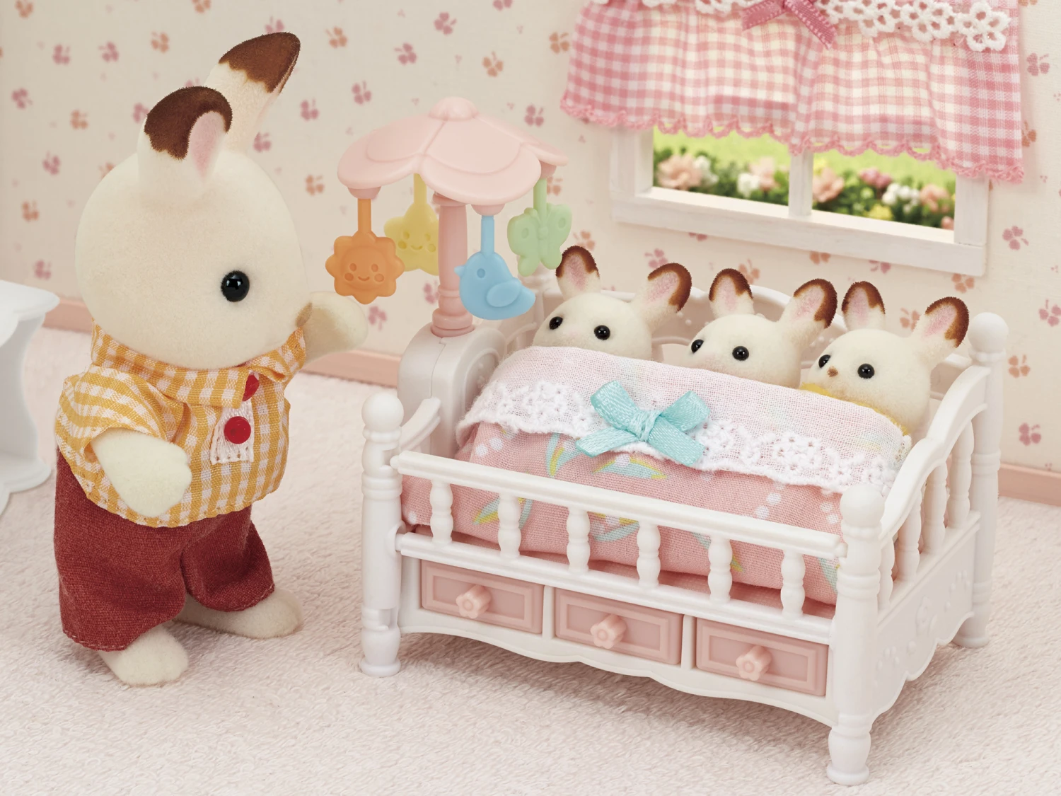 Sylvanian Families Bed Voor Drieling Met Mobiel SF5534 9 Sylvanian Families Bed Voor Drieling Met Mobiel SF5534 - Afbeelding 7
