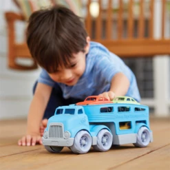 Green Toys Green-Toys Autotransporter Met 3 Auto’s -Kinderwereld Verkoop autotransporter green toys 1