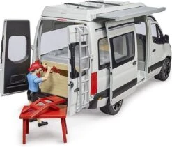 Bruder 2672 MB-Sprinter Camper Met Vakantieman -Kinderwereld Verkoop bruder mb mercedes sprinter camper met vakantieman 2