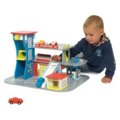 City Garage BigJigs JT106 -Kinderwereld Verkoop city auto centerbigjigs jt106 1 scaled 1