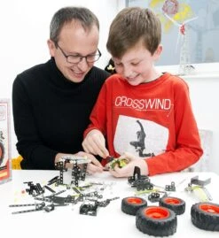 Tronico Mini Massey Ferguson MF5610 Met Aanhangwagen – 1 : 32 -Kinderwereld Verkoop massey ferguson mf5610 met aanhanger tronico mini 10031 1 1