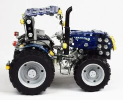 Tronico Mini New Holland T4 Met Aanhangwagen – 1 : 32 13 Tronico Mini New Holland T4 Met Aanhangwagen – 1 : 32 -Kinderwereld Verkoop new holland t4 met aanhanger tronico mini 10056 4