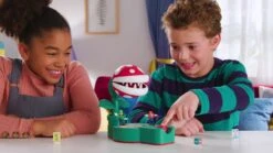 Epoch Super Mario Animal Plant Escape – Kinderspel -Kinderwereld Verkoop super mario piranhha plant escape bordspel 5