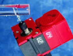 Unimat 1 Basic 4in1 Houtbewerkingsmachine 160100 18 Unimat 1 Basic 4in1 Houtbewerkingsmachine 160100 -Kinderwereld Verkoop unimat 1 handboormachine speelactief